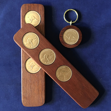 1989 Jarrah Two-Up Game & Penny Keyring Gift Pack